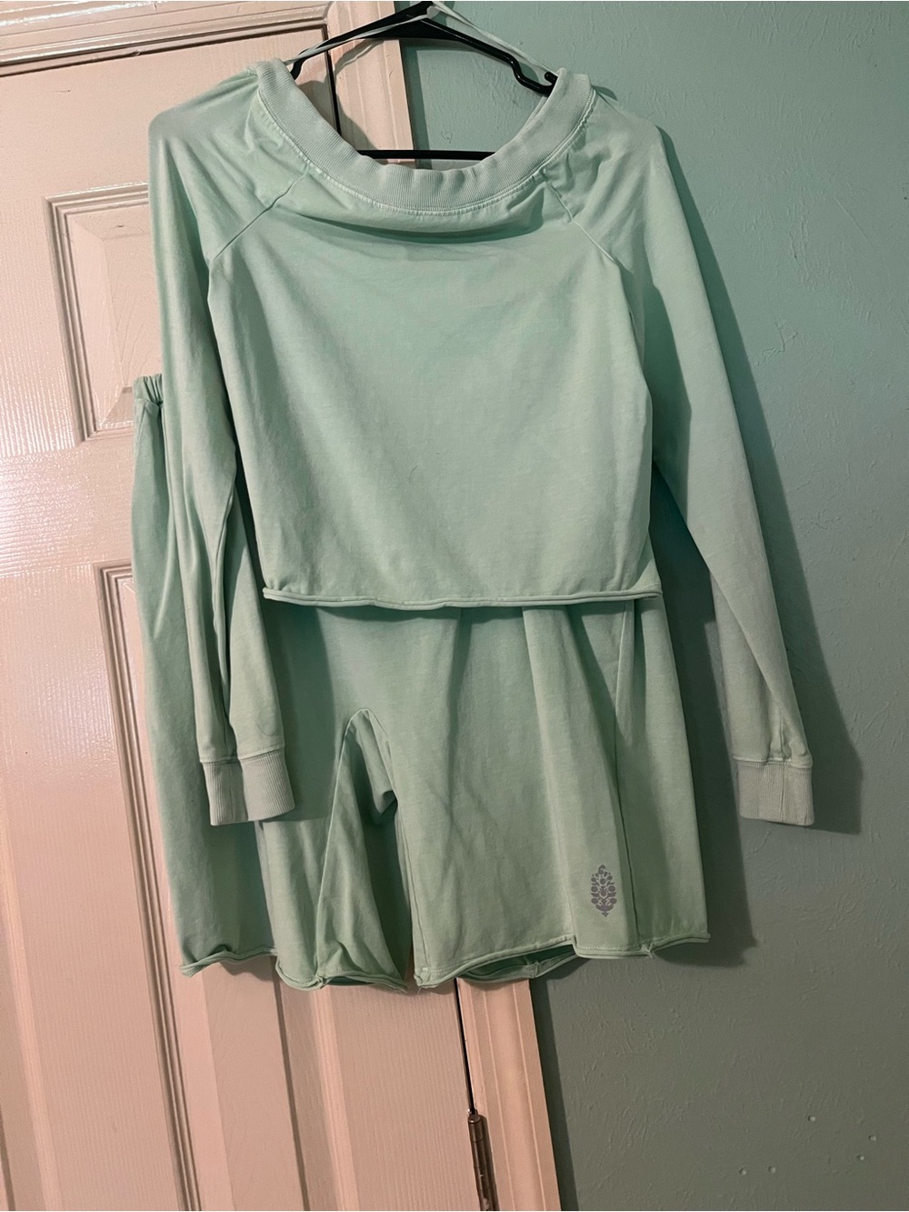 FP Movement by Free People Mint Green Long Sleeve Cropped Sweatshirt & short’s